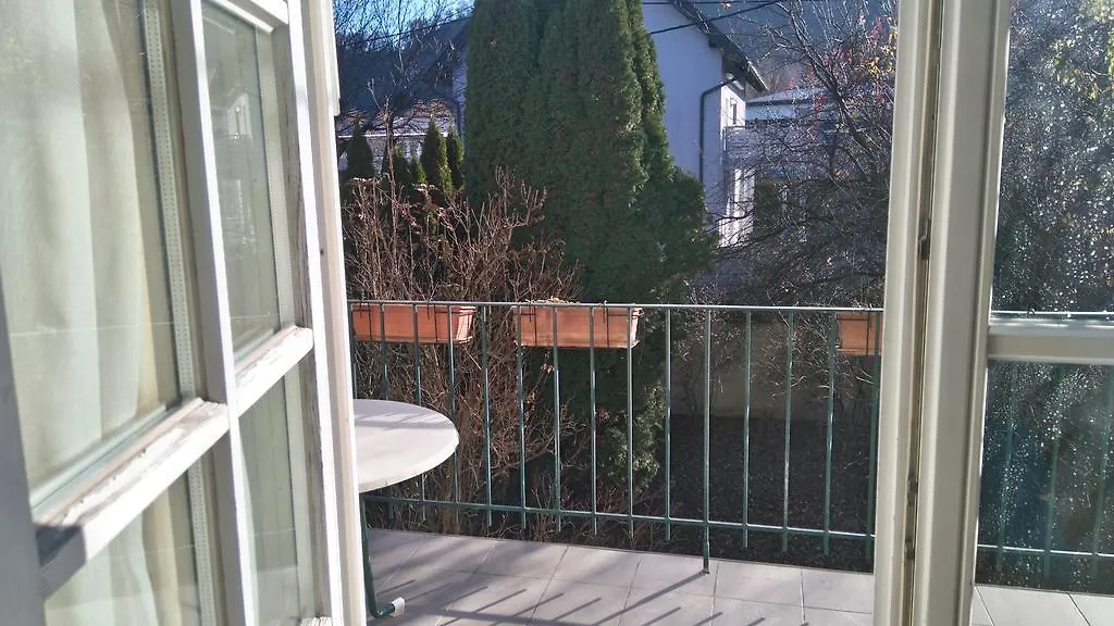 Guest house Pension Elisabeth - Rooms & Apartments Salzburg