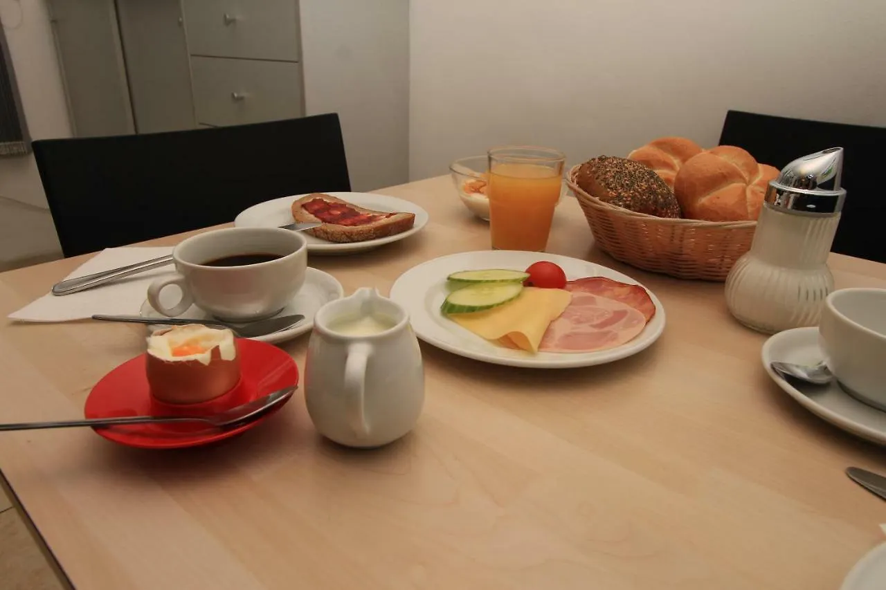 Guest house Pension Elisabeth - Rooms & Apartments Salzburg