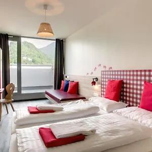 3* מלון Meininger Center