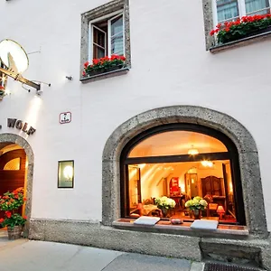 https://hotel-wolf.saalbachhinterglemmhotels.com