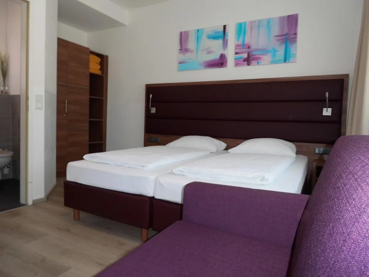 Guest house Pension Elisabeth - Rooms & Apartments Salzburg Austria