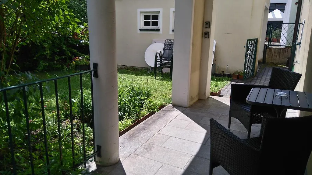 Pension Elisabeth - Rooms & Apartments Salzburg Guest house